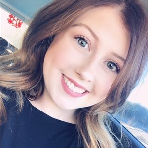 Meet your Posher, Ciara